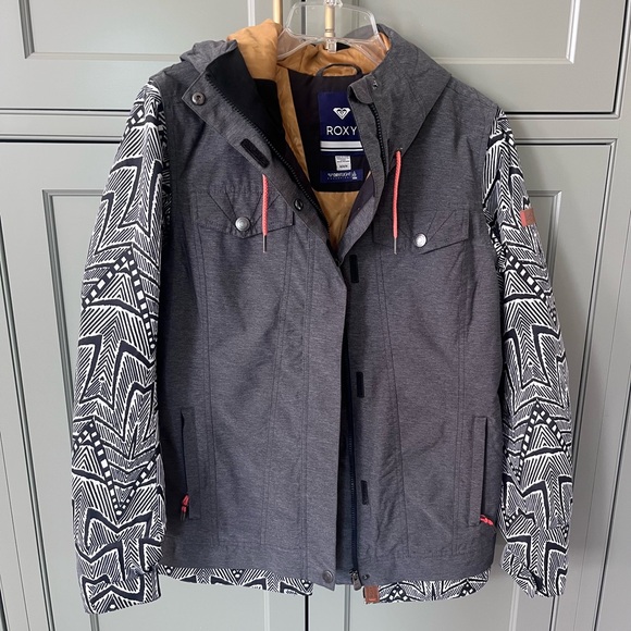 Roxy Ceder Snowboard Jacket - Like new! - Picture 2 of 5